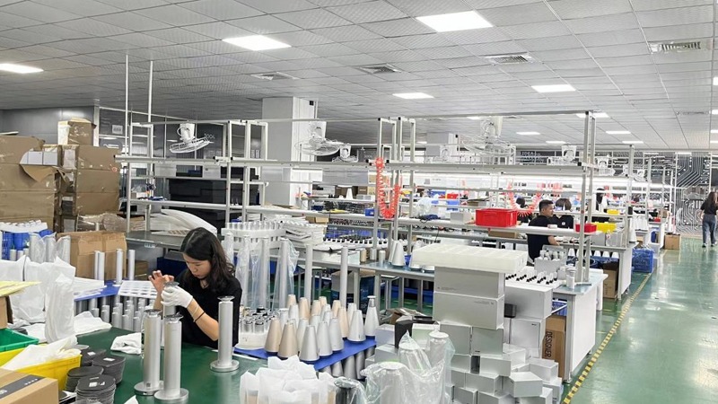 Aromaprox Aroma Diffuser Assembly Workshop - Spacious, Clean Production Line for OEM ODM Aroma Diffuser Manufacturing